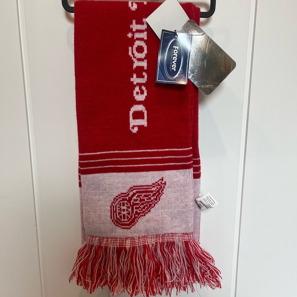 Forever Collectibles Detroit Red and White Scarf